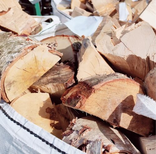 Firewood Logs Bundle (2x Hardwood Logs, 1x Hardwood Off-Cuts, 3x Kindling Nets) - Image 4